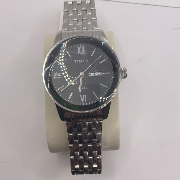 Timex Men's Watch TW2T50300 Quartz Black Dial Day Date Stainless Steel 41mm - Picture 5 of 5